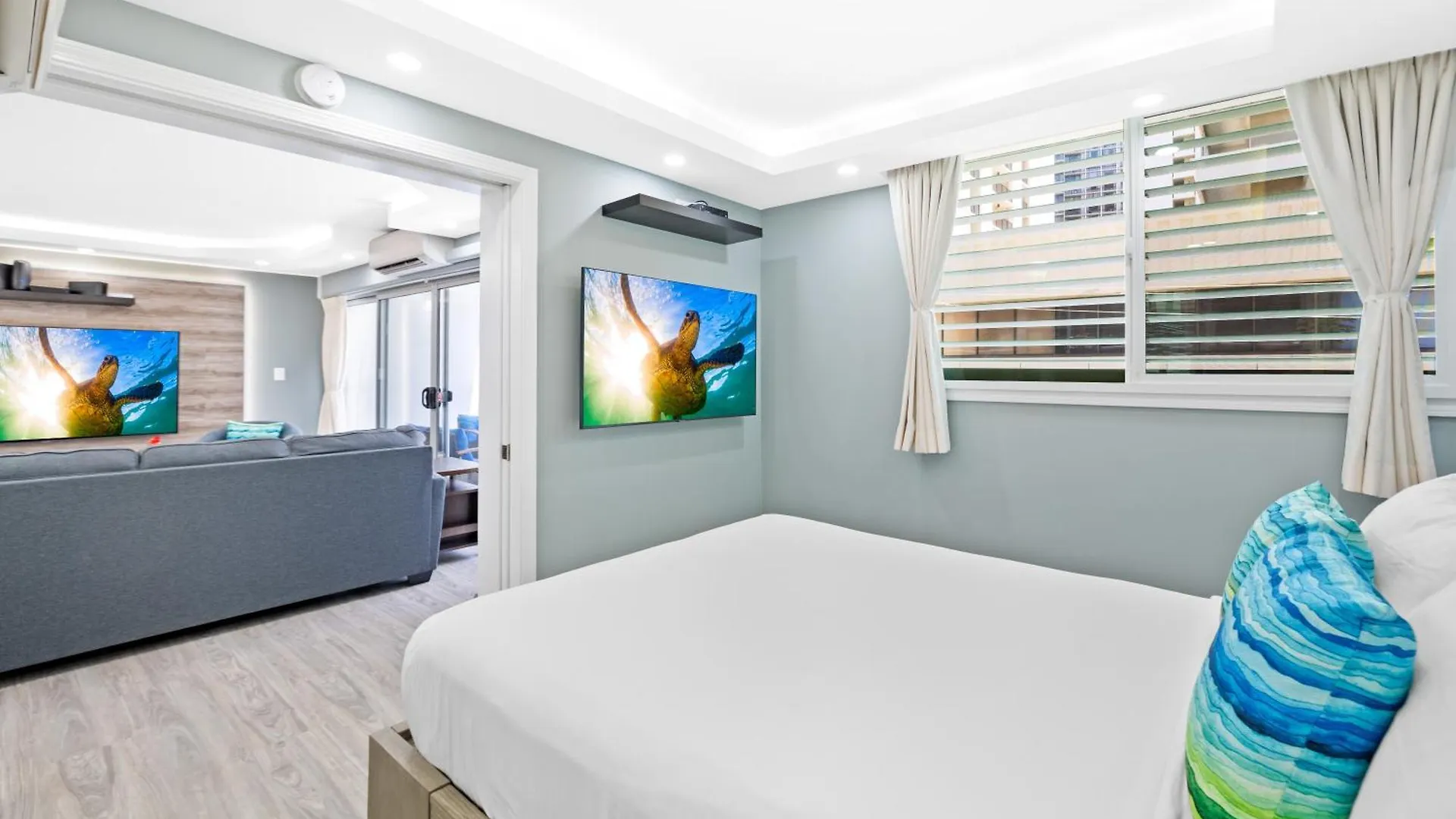 Fully Renovated 2Br And 2Ba Near Waikiki Beach With Parking Honolulu